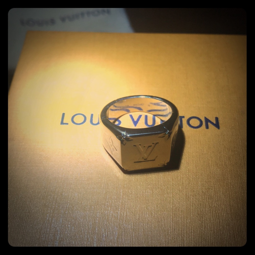 Louis Vuitton Ring